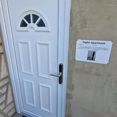 Friendly In The Suburb. Apartment *